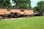 Crumbling Log Flatcar 76